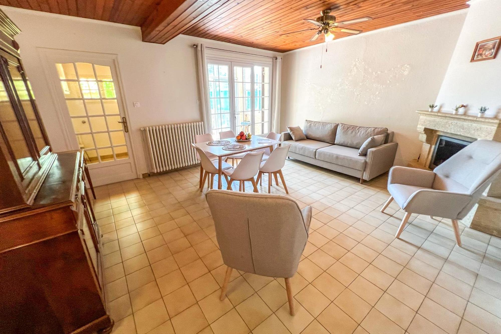 Casa vacanze Free Car Parking - Garden - Close To Ramparts *