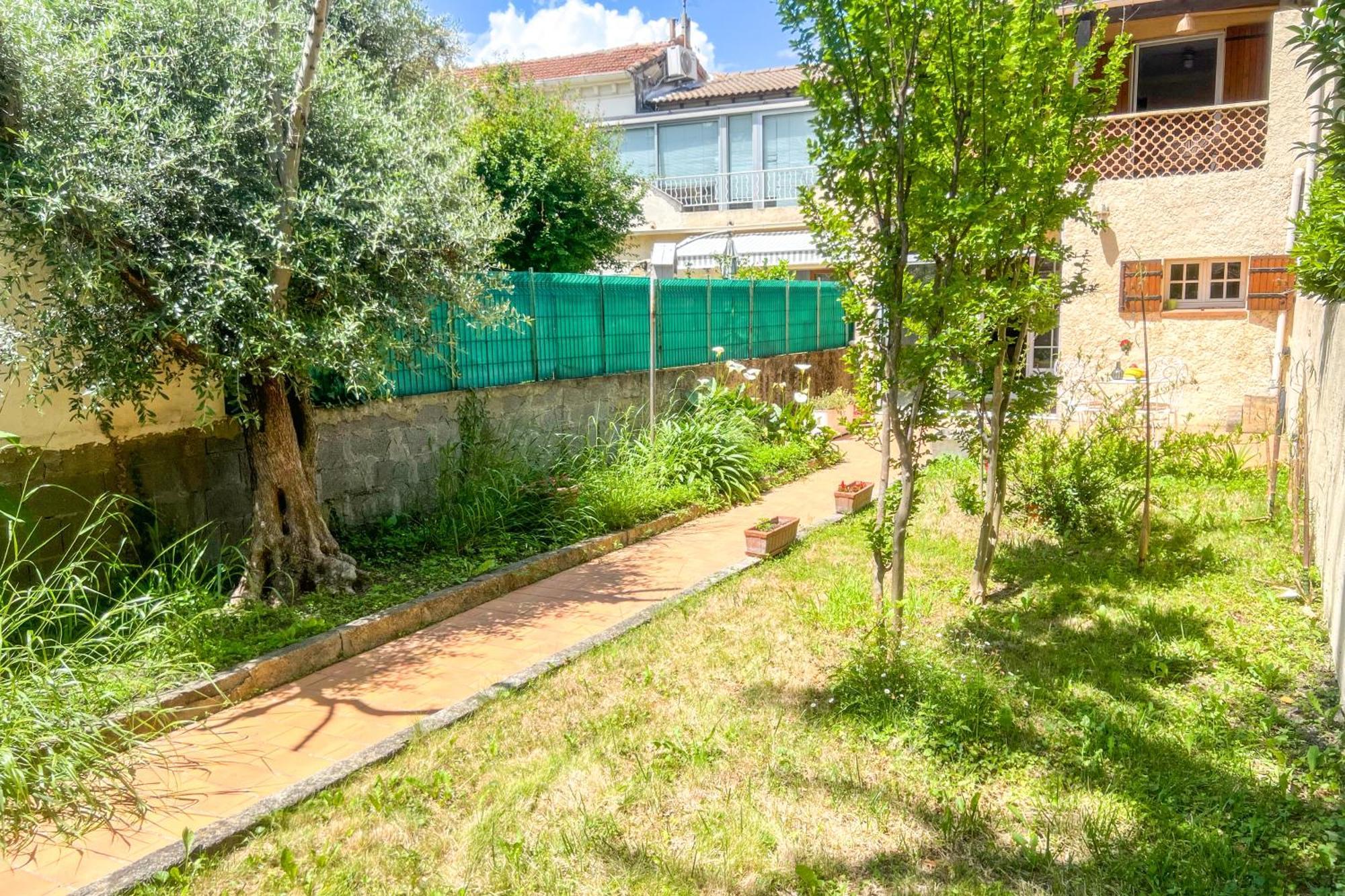 Free Car Parking - Garden - Close To Ramparts Hébergement de vacances *